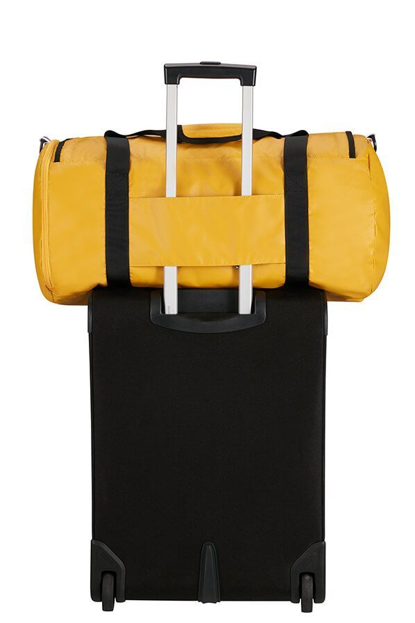 American Tourister Upbeat Pro Duffle Bag Yellow American Tourister Upbeat Pro Duffle Bag Yellow