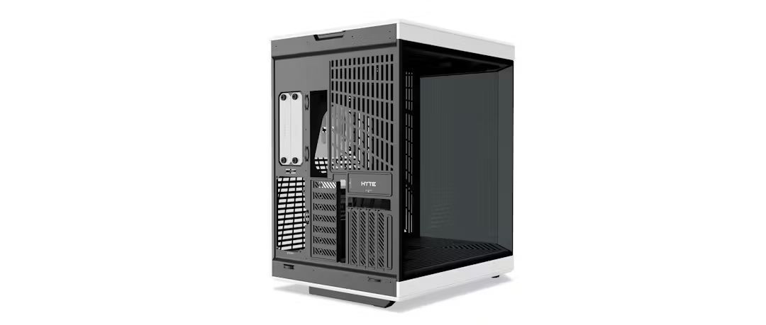HYTE Y70 Tempered Glass Panda HYTE Y70 Tempered Glass Panda