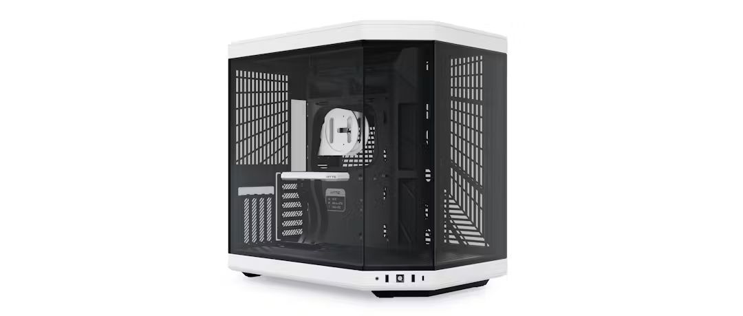 HYTE Y70 Tempered Glass Panda HYTE Y70 Tempered Glass Panda