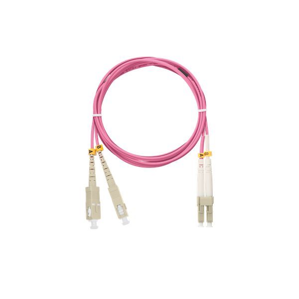 NIKOMAX OM4 Száloptikás Kábel 5m Magenta NIKOMAX OM4 Száloptikás Kábel 5m Magenta