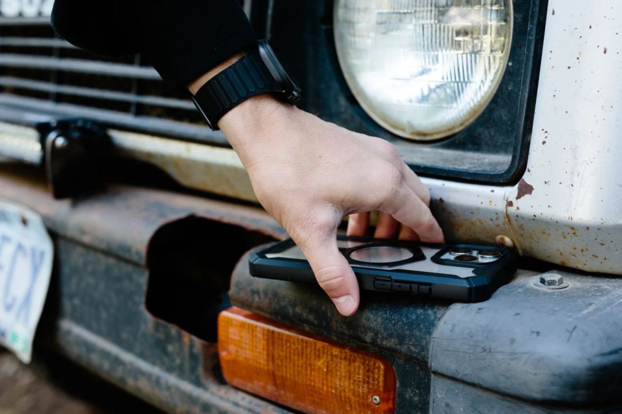 UAG Plasma XTE Magsafe iPhone 16 Pro Black/Orange UAG Plasma XTE Magsafe iPhone 16 Pro Black/Orange