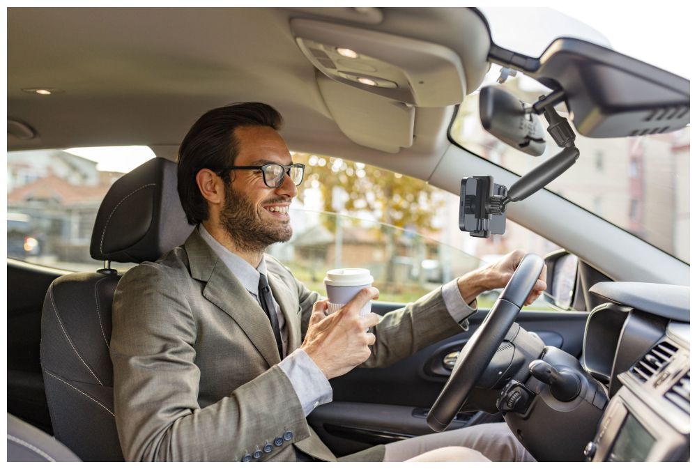 Cellularline univerzális autós tartó visszapillantó tükörre, fekete Cellularline univerzális autós tartó visszapillantó tükörre, fekete