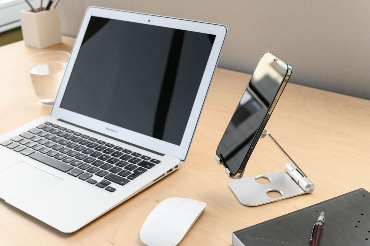 FIXED Frame Phone telefontartó, Összecsukható, telefonhoz vagy táblagéphez, alumínium, ezüst