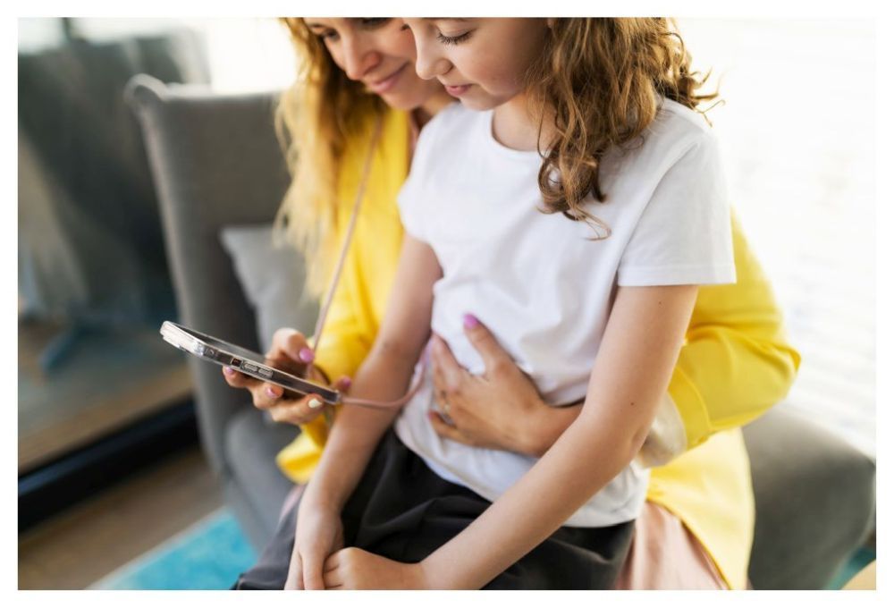 FIXED Pure Neck nyakba akasztahtó TPU gél tok Samsung Galaxy S25+ fekete