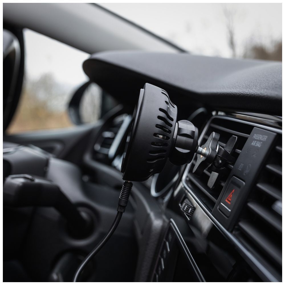 FIXED MagCool autós mágneses vezetéknélküli töltő és telefontartó telefonhűtéssel, MagSafe támogatás, fekete, FIXMCO-BK FIXED MagCool autós mágneses vezetéknélküli töltő és telefontartó telefonhűtéssel, MagSafe támogatás, fekete, FIXMCO-BK