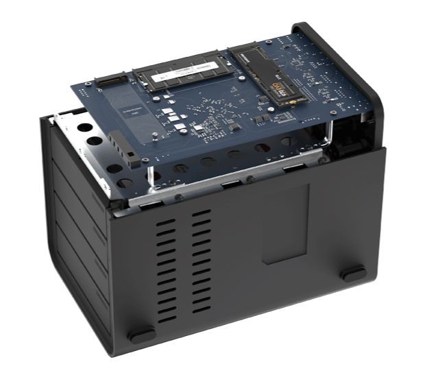 TerraMaster NAS F4-424 Pro (16GB) (4xHDD + 2xM.2 SSD) TerraMaster NAS F4-424 Pro (16GB) (4xHDD + 2xM.2 SSD)