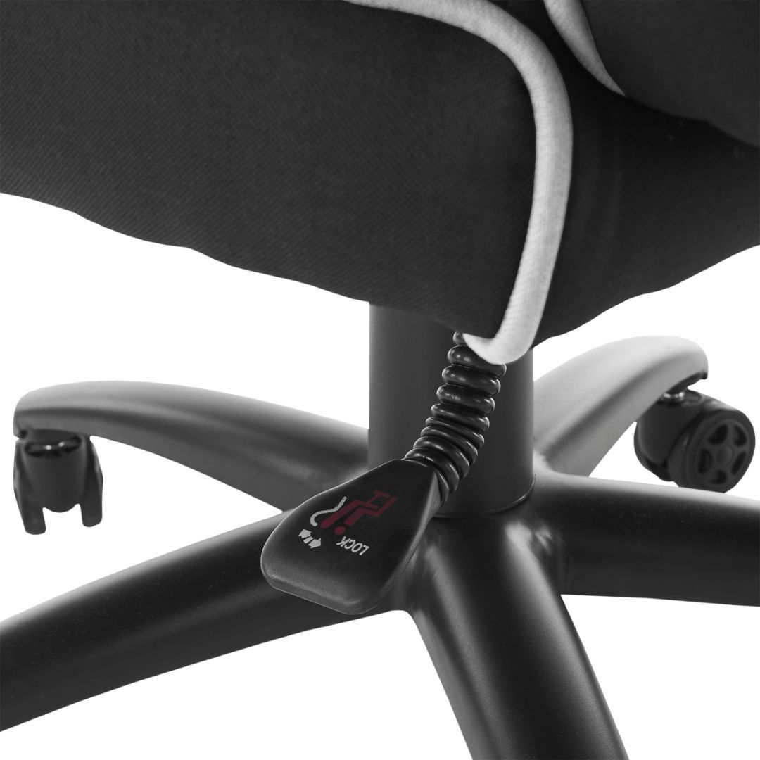 White Shark LE MANS Gaming Chair Black/White White Shark LE MANS Gaming Chair Black/White