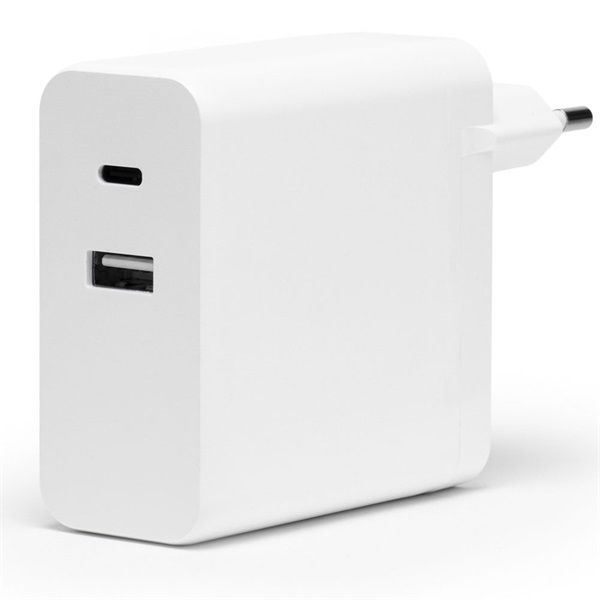 Bluestork PW-NB-65-C 65W Wall Charger Adapter White Bluestork PW-NB-65-C 65W Wall Charger Adapter White