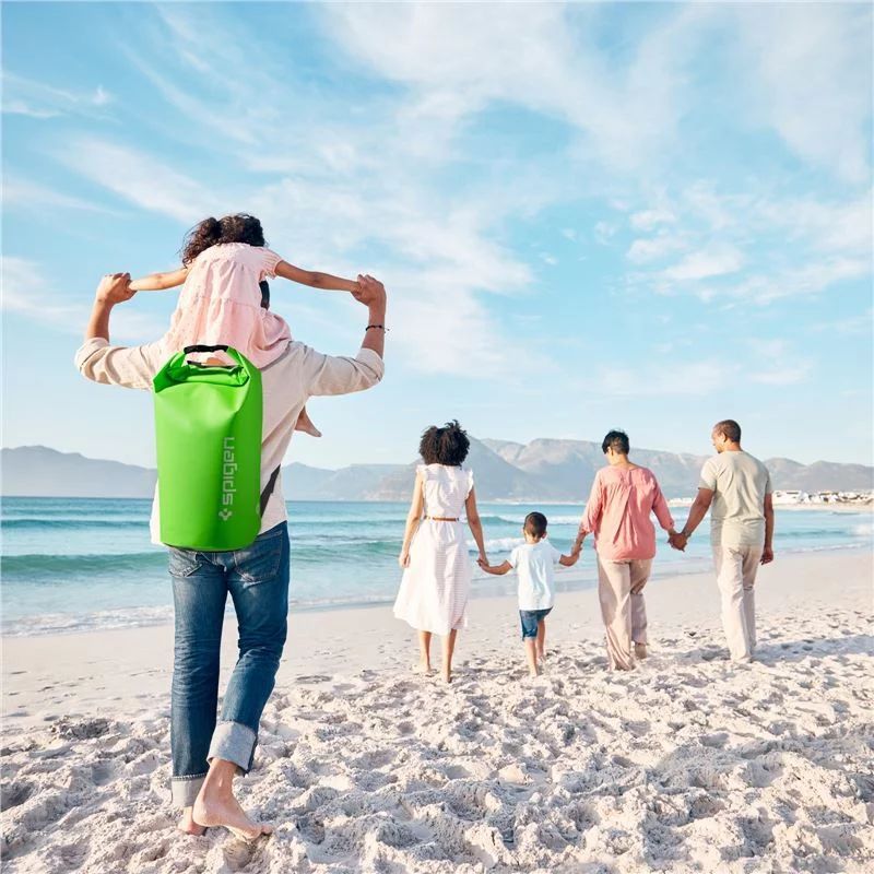 Spigen Aqua Shield WaterProof Bag A631 (30L) Cactus Green Spigen Aqua Shield WaterProof Bag A631 (30L) Cactus Green