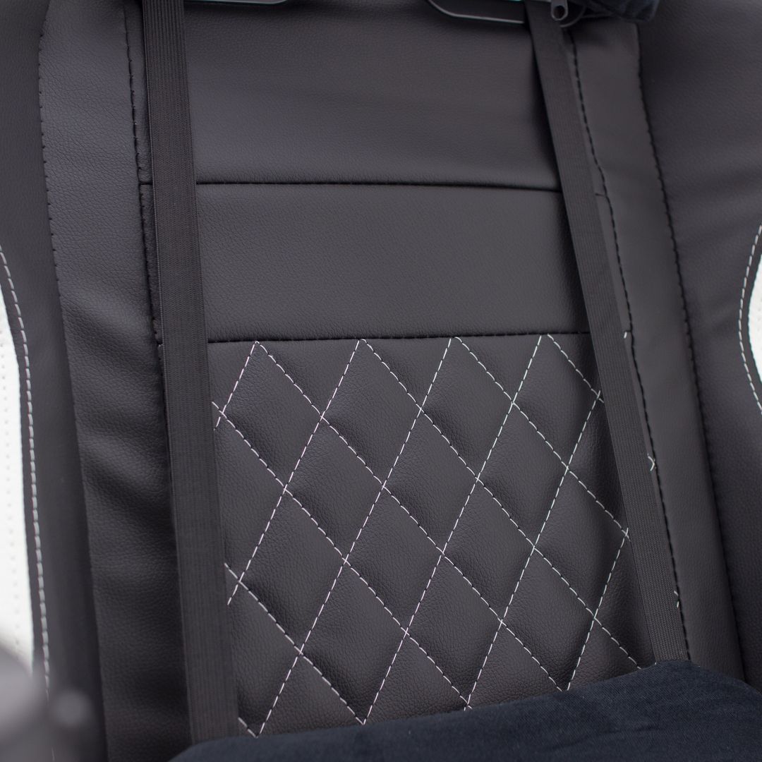 White Shark Nitro GT Gaming Chair Black/White