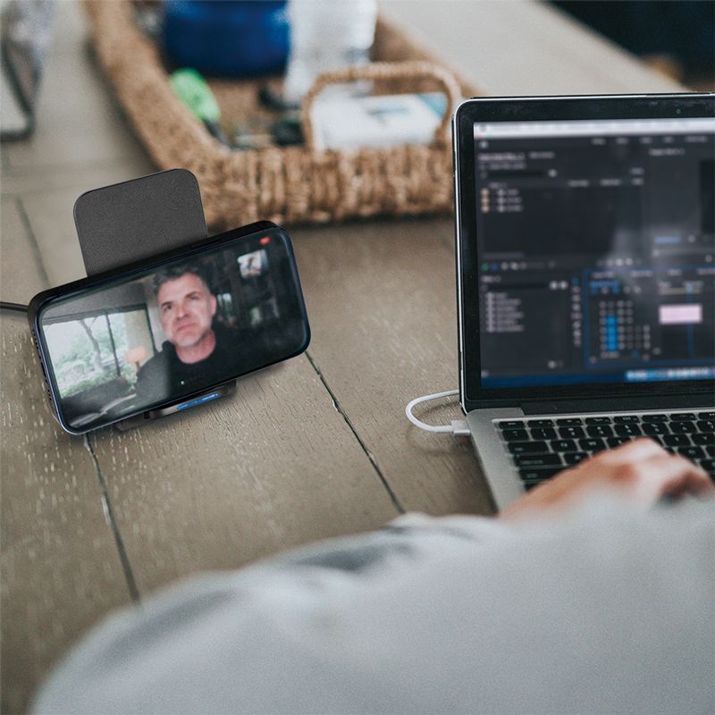 Logilink Smartphone stand with wireless charging function Black