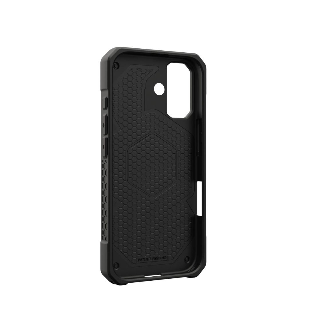 UAG Monarch Pro case for iPhone 17 Carbon Fiber UAG Monarch Pro case for iPhone 17 Carbon Fiber