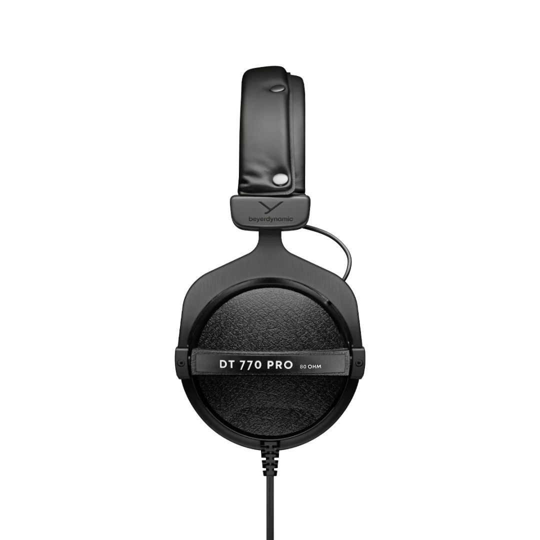 Beyerdynamic DT 770 Pro (80 ohms) (B-Stock) Headphones Black Beyerdynamic DT 770 Pro (80 ohms) (B-Stock) Headphones Black