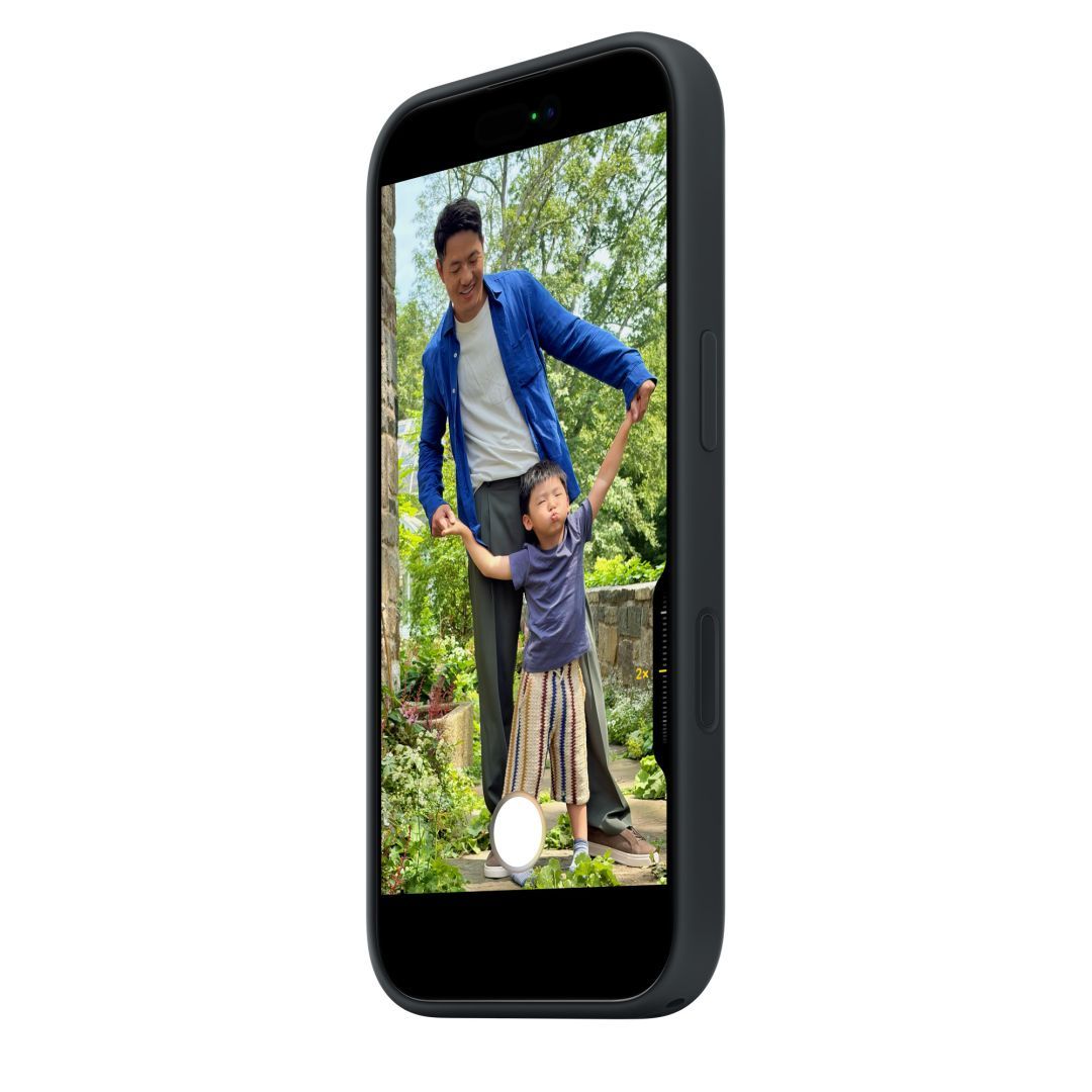 Apple iPhone 17 Silicone Case with MagSafe Black Apple iPhone 17 Silicone Case with MagSafe Black