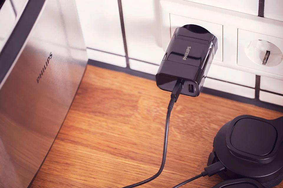 Philips DLP2621/12 High Power Dual Charger 30W Black Philips DLP2621/12 High Power Dual Charger 30W Black