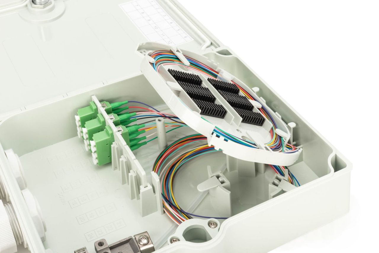 Digitus DN-968913-LCA FTTH/FTTB Distribution box Grey Digitus DN-968913-LCA FTTH/FTTB Distribution box Grey