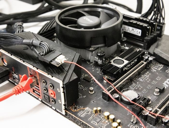 DeLock Heat sink with Fan for M.2 SSD 2280 Black DeLock Heat sink with Fan for M.2 SSD 2280 Black