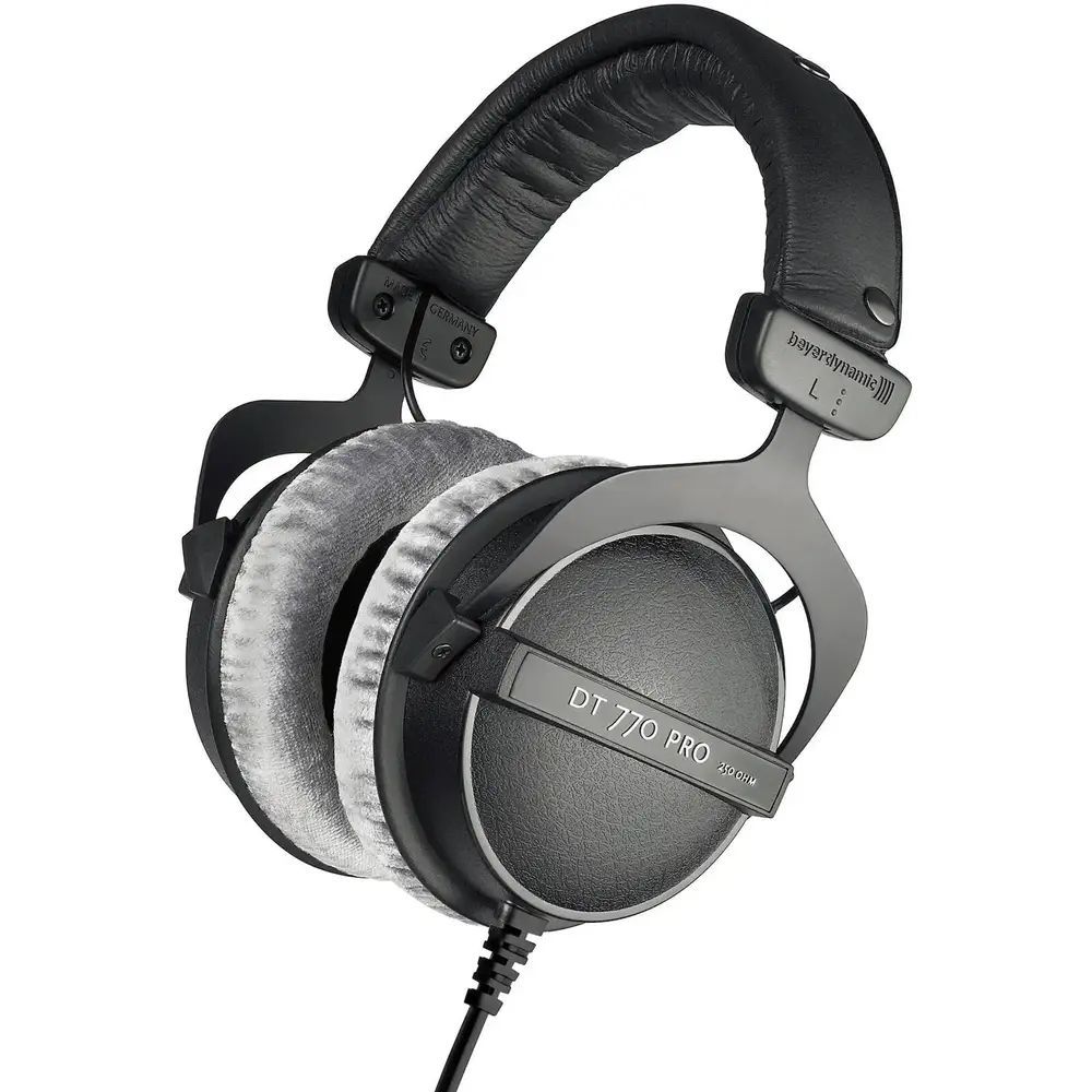 Beyerdynamic DT 770 Pro (250 ohms) Headphones Wired Head-band Music Black Beyerdynamic DT 770 Pro (250 ohms) Headphones Wired Head-band Music Black