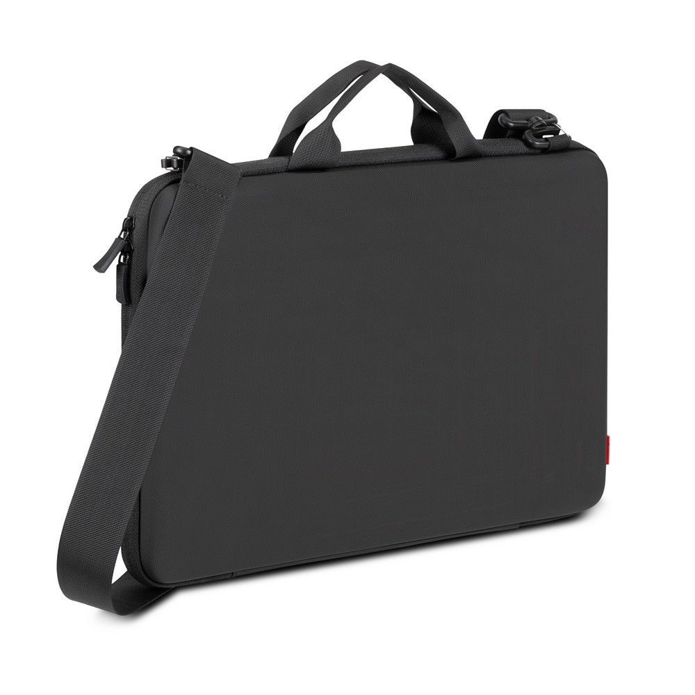 RivaCase 5131 Hardshell Laptop case 15,6" Black RivaCase 5131 Hardshell Laptop case 15,6" Black