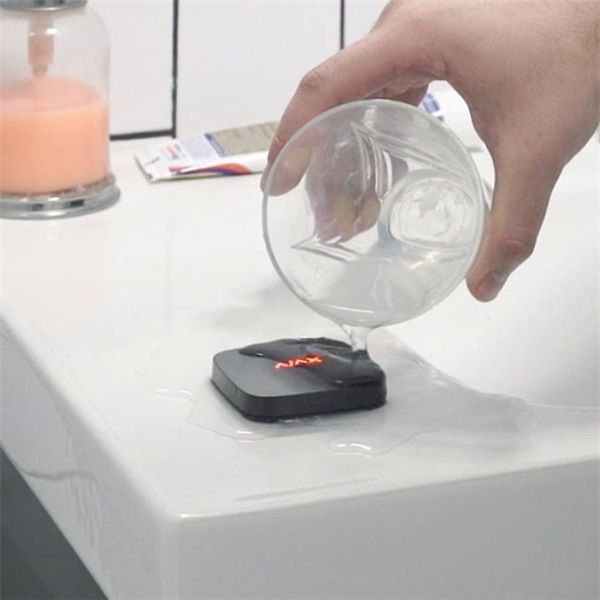 AJAX LeaksProtect BL/Fekete színű, vezetéknélküli folyadék érzékelő