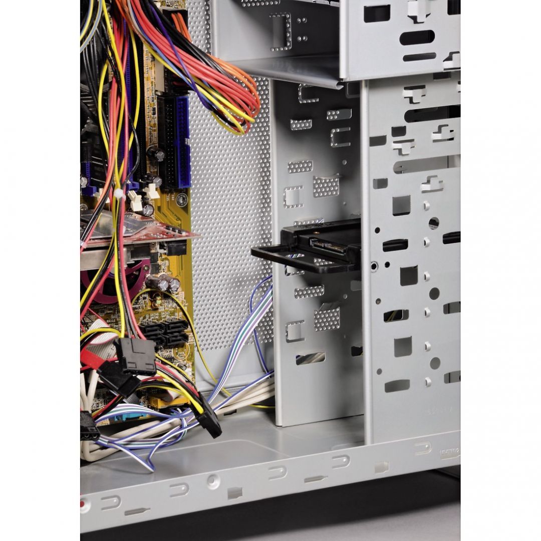 Akasa Mounting Frame, 2.5" on 3.5" for SSD Hard Drives Akasa Mounting Frame, 2.5" on 3.5" for SSD Hard Drives