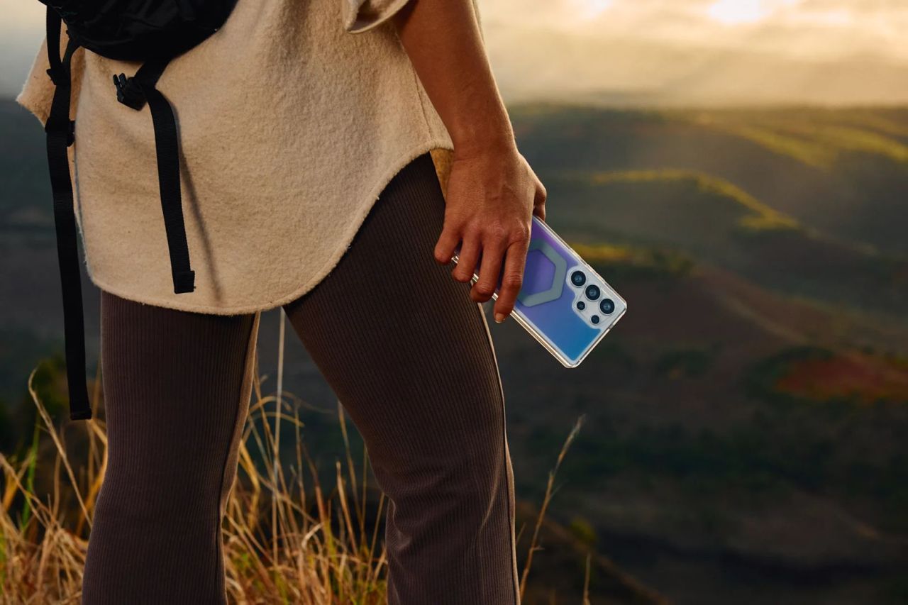 UAG Plyo Pro Samsung Galaxy S25 Ultra Blue Ombre UAG Plyo Pro Samsung Galaxy S25 Ultra Blue Ombre