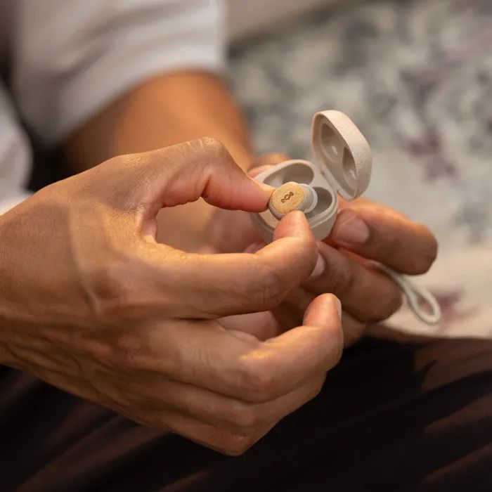 Marley Smile Jamaica Mini TWS Bluetooth Headset Cream Marley Smile Jamaica Mini TWS Bluetooth Headset Cream