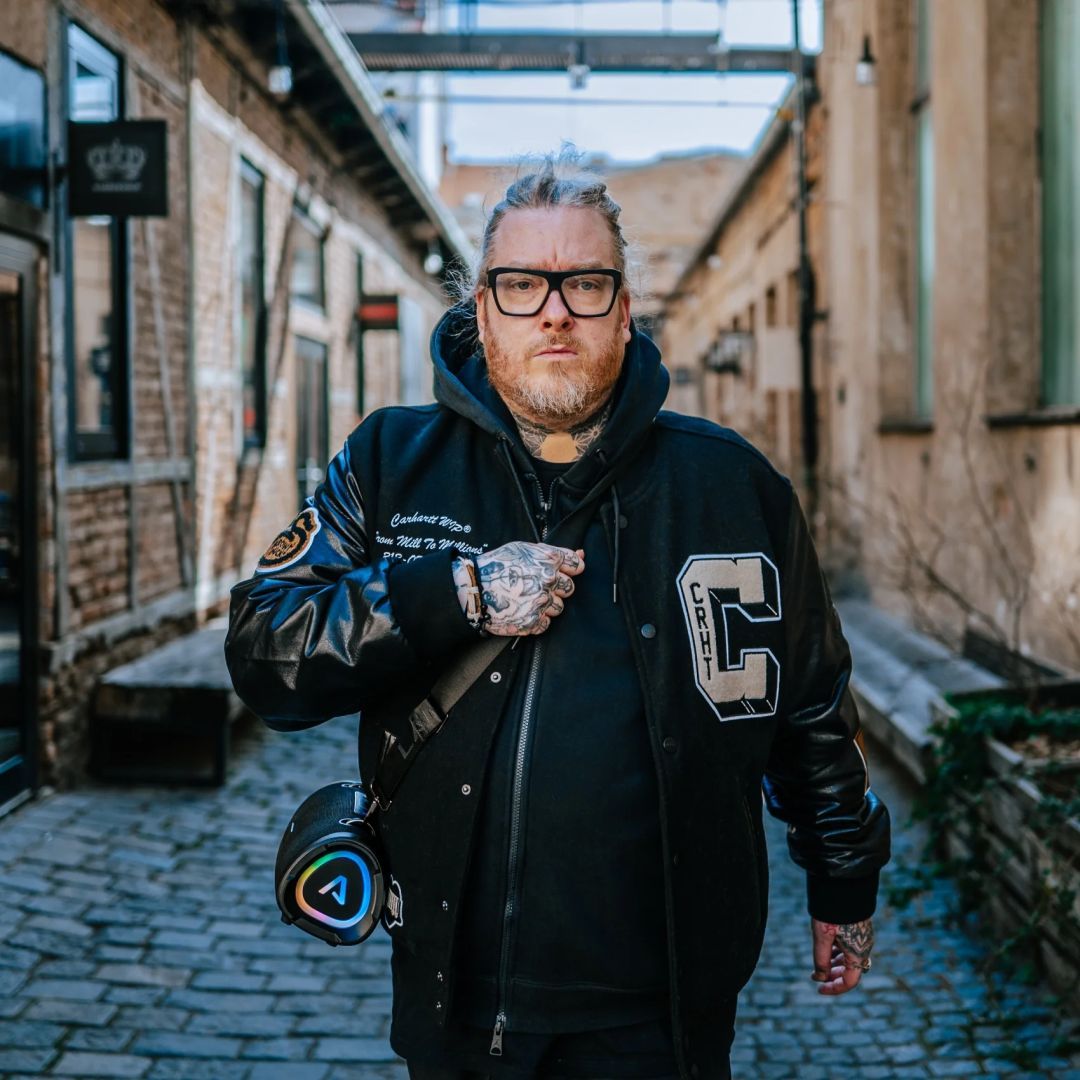 Lamax Eclipse1 Bluetooth Speaker Black Lamax Eclipse1 Bluetooth Speaker Black