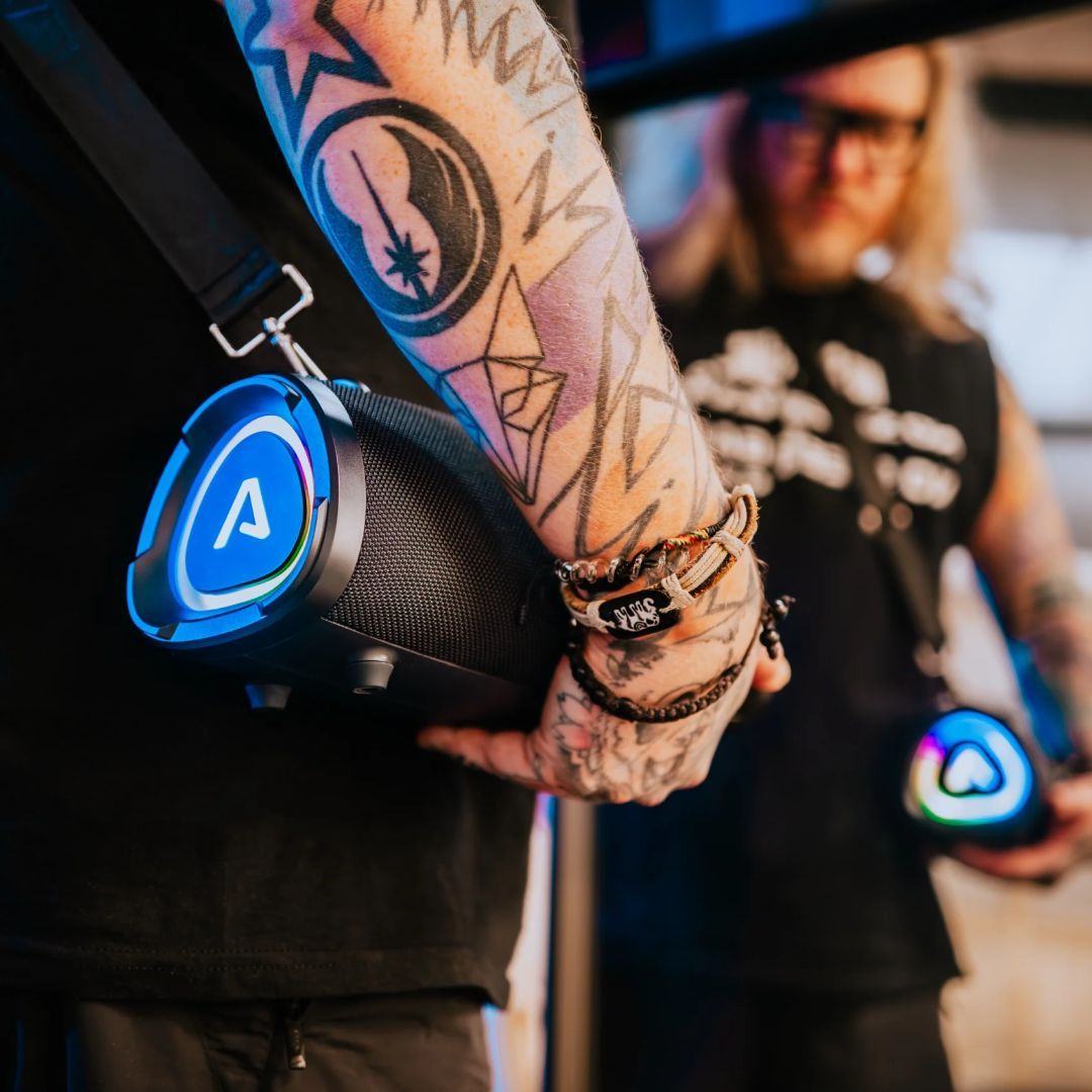 Lamax Eclipse1 Bluetooth Speaker Black Lamax Eclipse1 Bluetooth Speaker Black