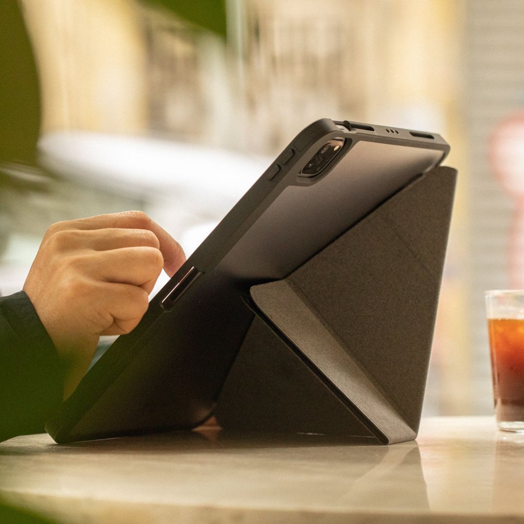 Native Union Active Case for iPad Air 13" Black