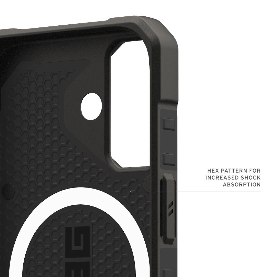 UAG Pathfinder Magsafe case for iPhone 17 Black UAG Pathfinder Magsafe case for iPhone 17 Black
