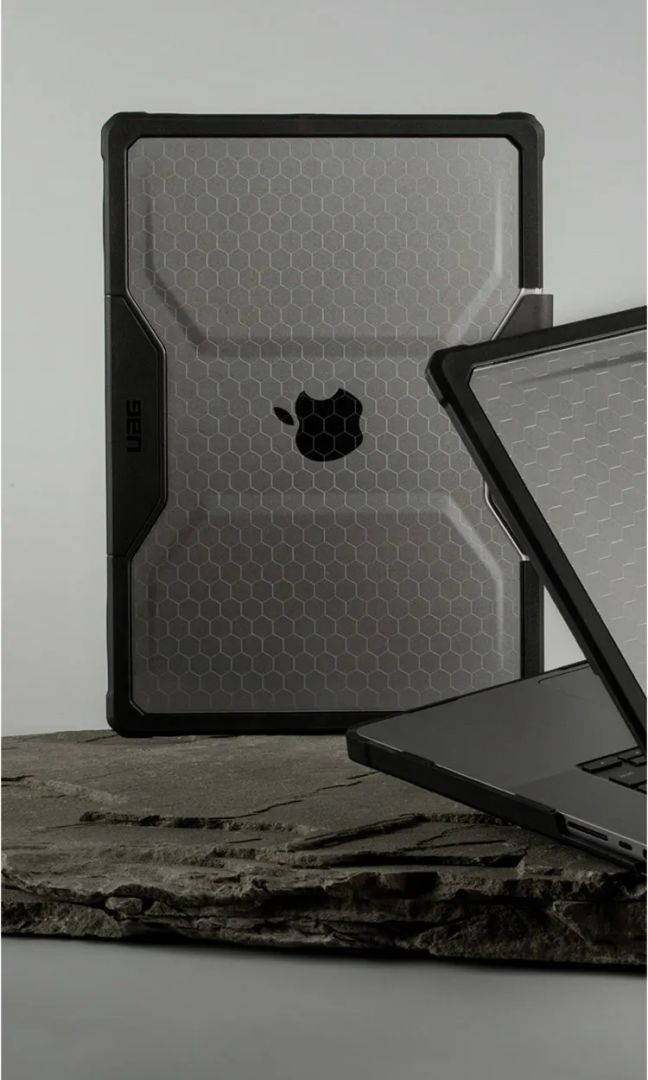 UAG Plyo MacBook Air 13" 2022/2023/2024 Ice/Black