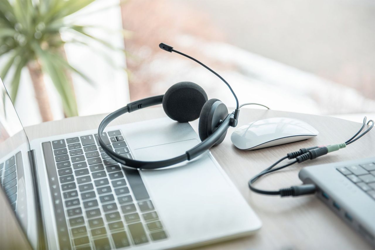 Digitus On Ear Office Headset with Noise Reduction 2x3.5 mm Stereo Black Digitus On Ear Office Headset with Noise Reduction 2x3.5 mm Stereo Black