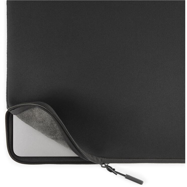 Pipetto Classic Fit Sleeve Macbook Air 15" Black Pipetto Classic Fit Sleeve Macbook Air 15" Black