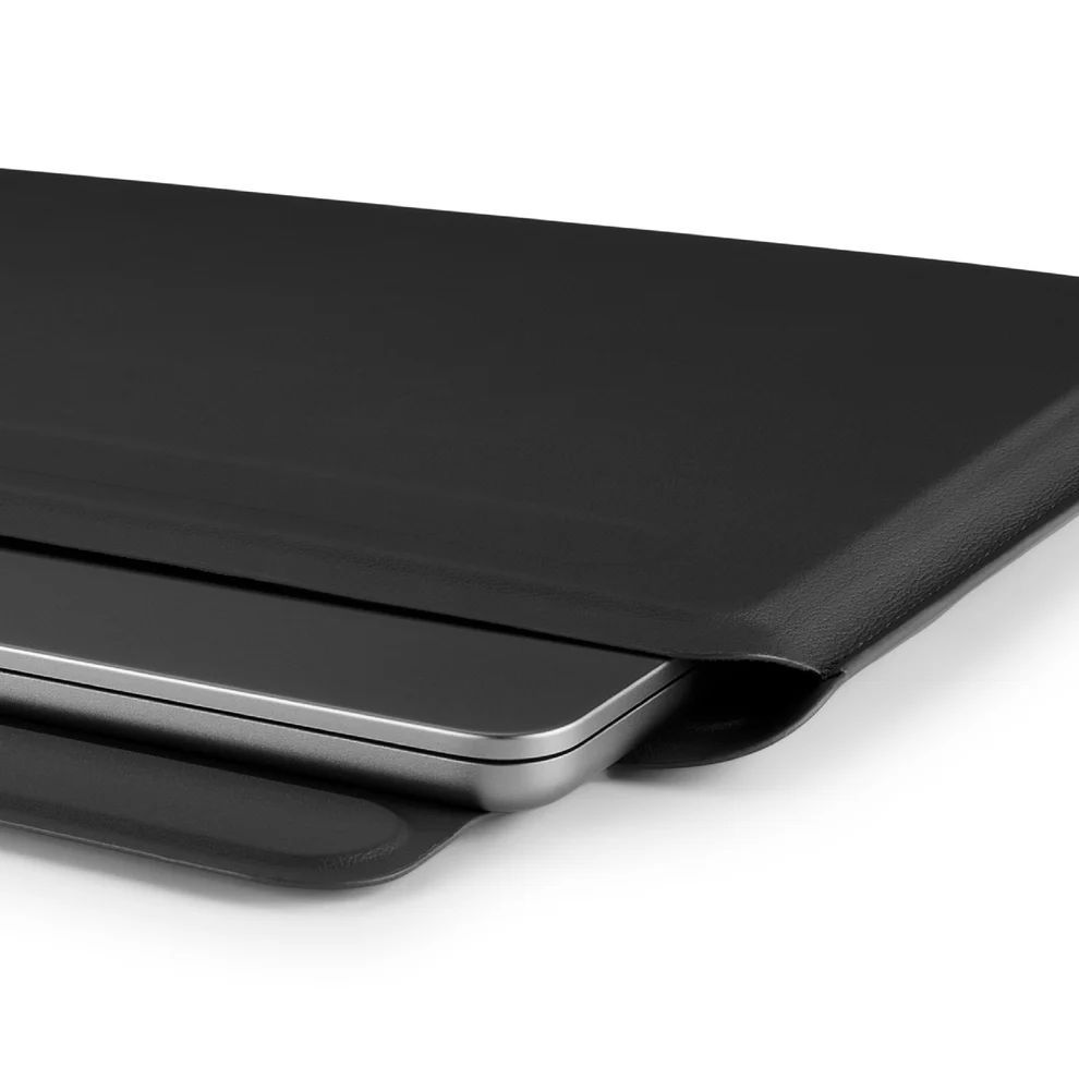 Pipetto Ultra Slim Sleeve MacBook 13/14 Dark Green Pipetto Ultra Slim Sleeve MacBook 13/14 Dark Green