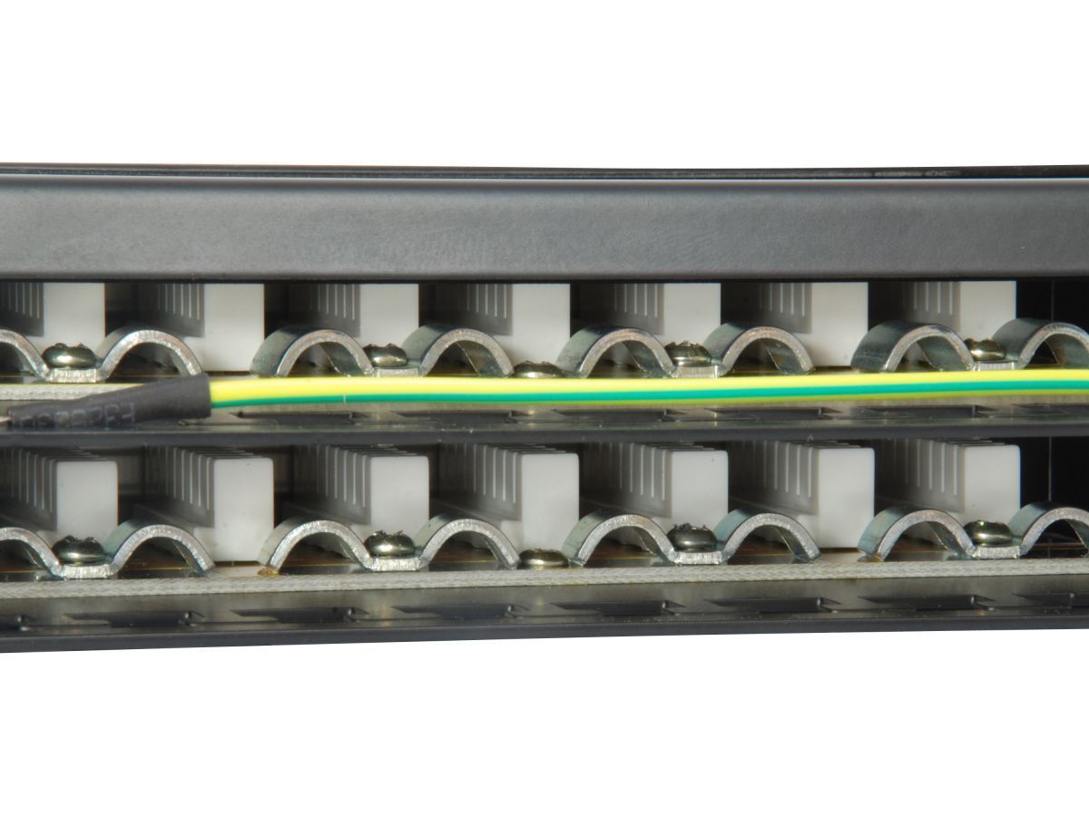 EQuip 48-Port Cat.6 Shielded Patch Panel Black EQuip 48-Port Cat.6 Shielded Patch Panel Black