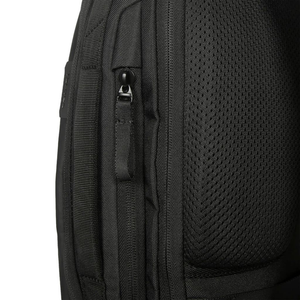 Targus Commuter EcoSmart Backpack 15"-16" Black Targus Commuter EcoSmart Backpack 15"-16" Black