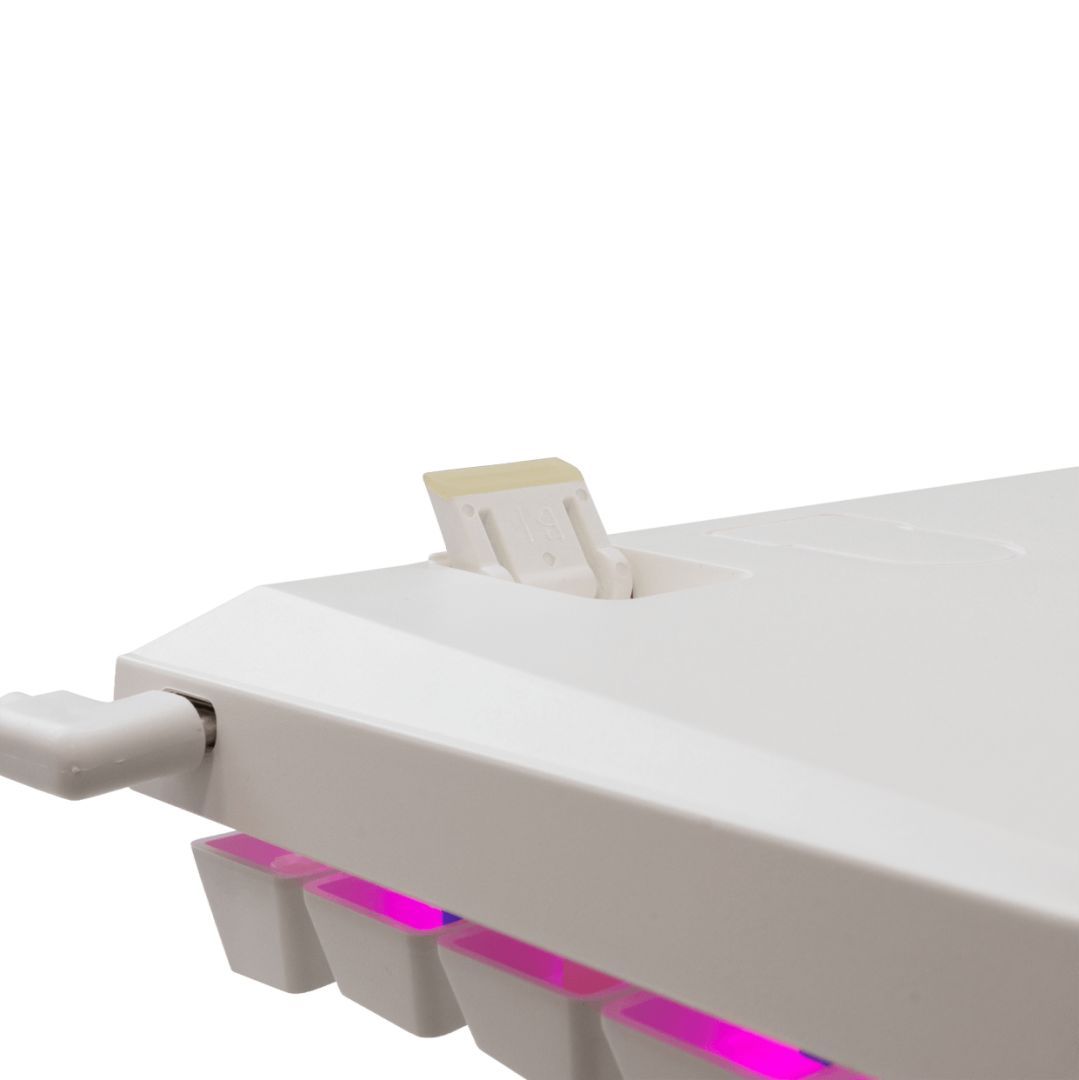 White Shark Wakizashi 2 Red Switches Gaming Keyboard White US White Shark Wakizashi 2 Red Switches Gaming Keyboard White US