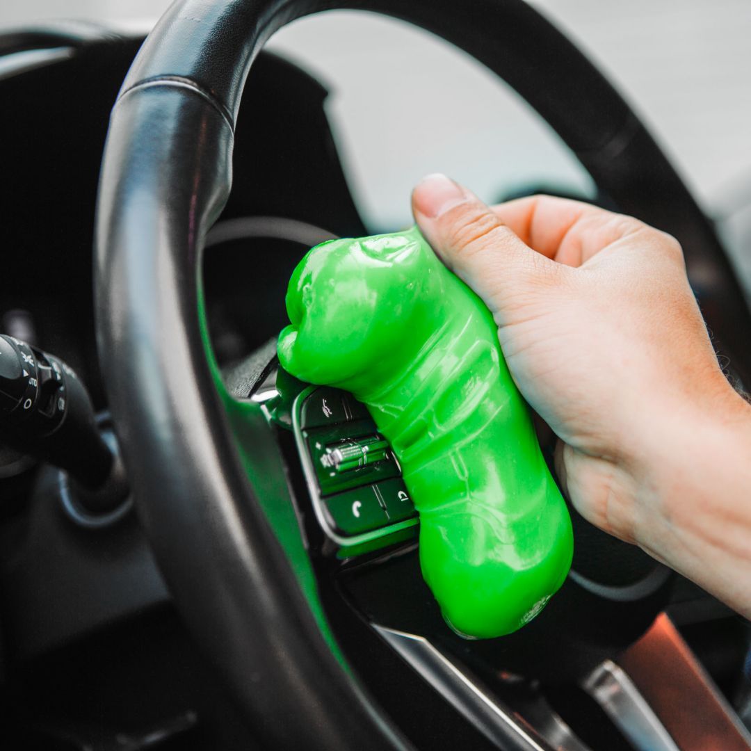 M.N.C Szuper tisztító gél műszerfalhoz, billentyűzethez 200g M.N.C Szuper tisztító gél műszerfalhoz, billentyűzethez 200g