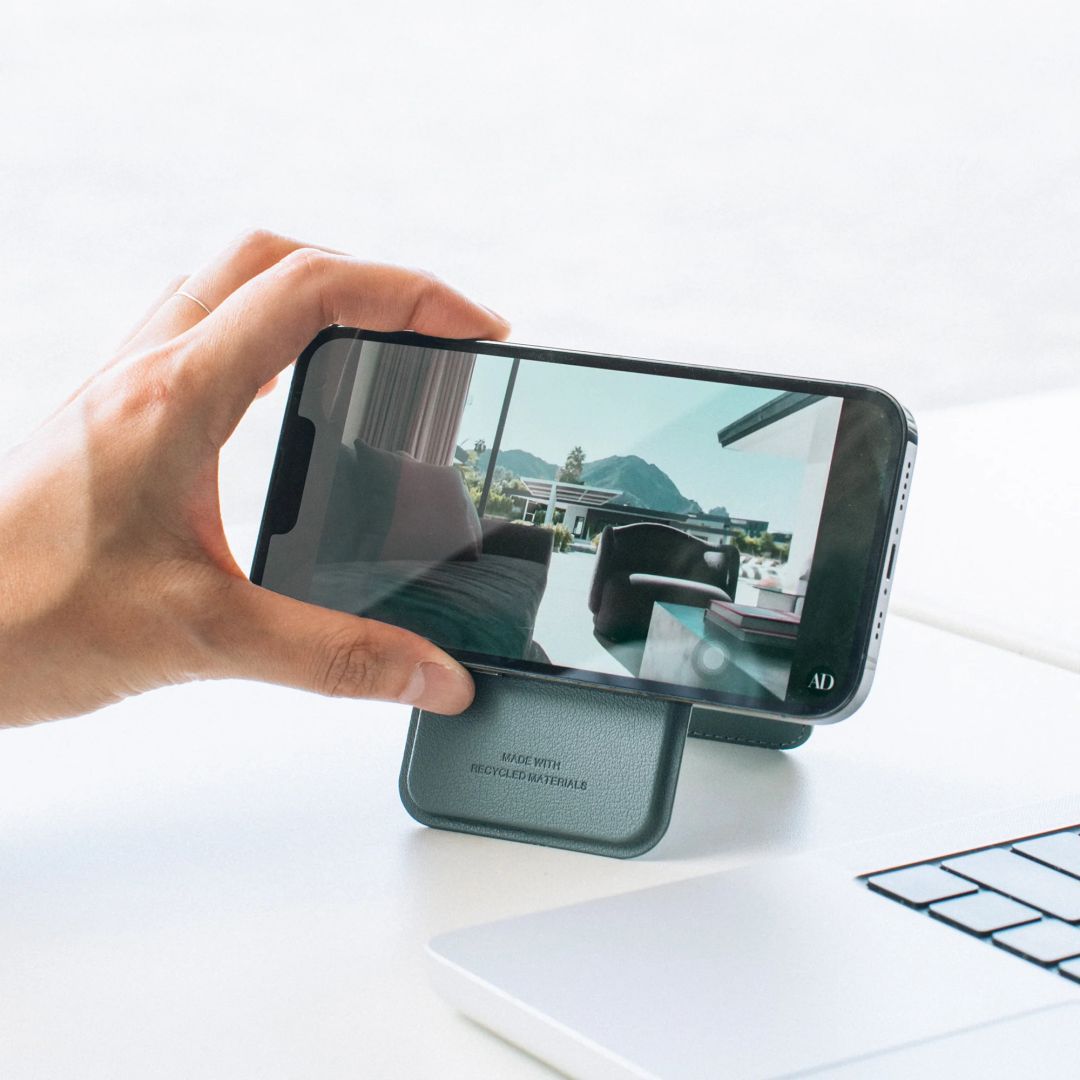 Native Union Active Wallet Stand Black Native Union Active Wallet Stand Black