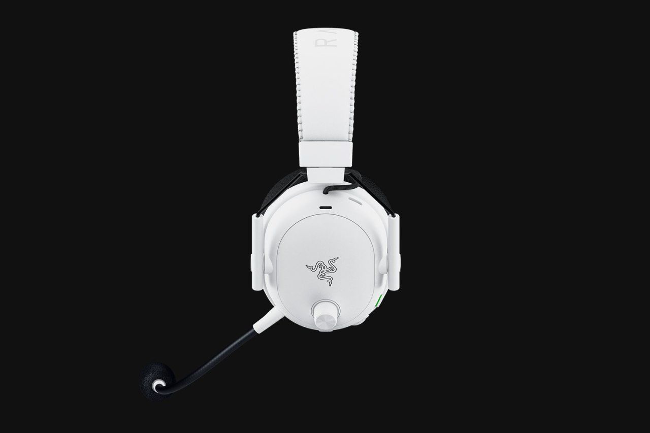 Razer Blackshark V3 Pro Wireless Bluetooth Headset White Razer Blackshark V3 Pro Wireless Bluetooth Headset White