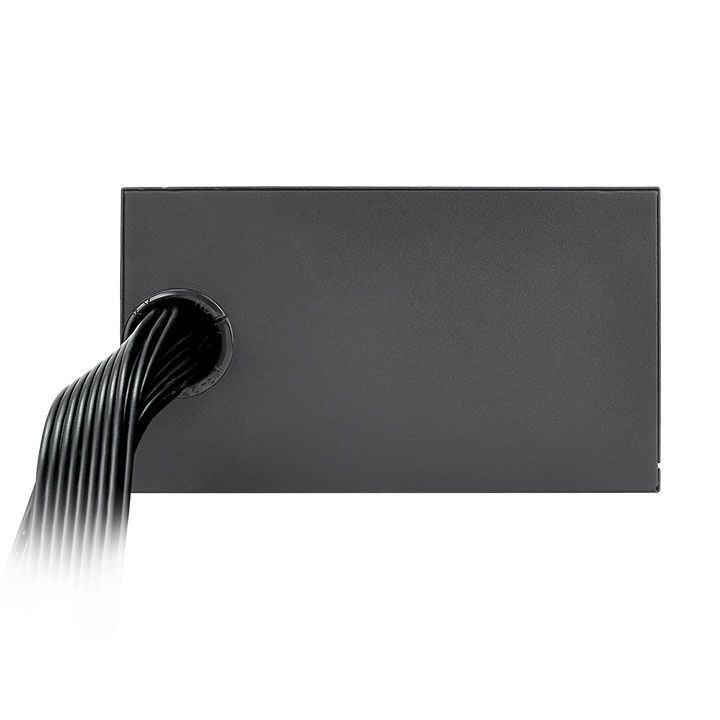 Thermaltake 700W 80+ Smart W3 Thermaltake 700W 80+ Smart W3