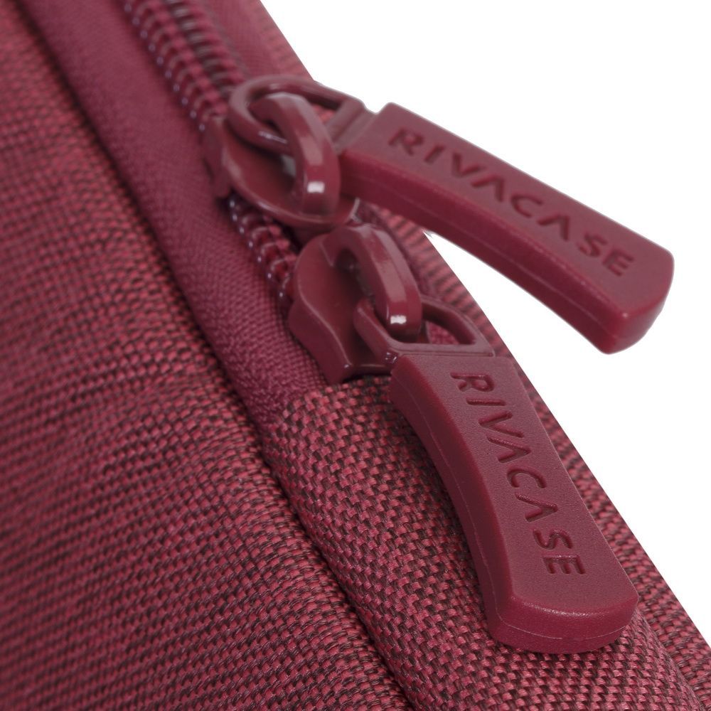 RivaCase 7704 Suzuka Laptop sleeve 13,3-14" Red RivaCase 7704 Suzuka Laptop sleeve 13,3-14" Red