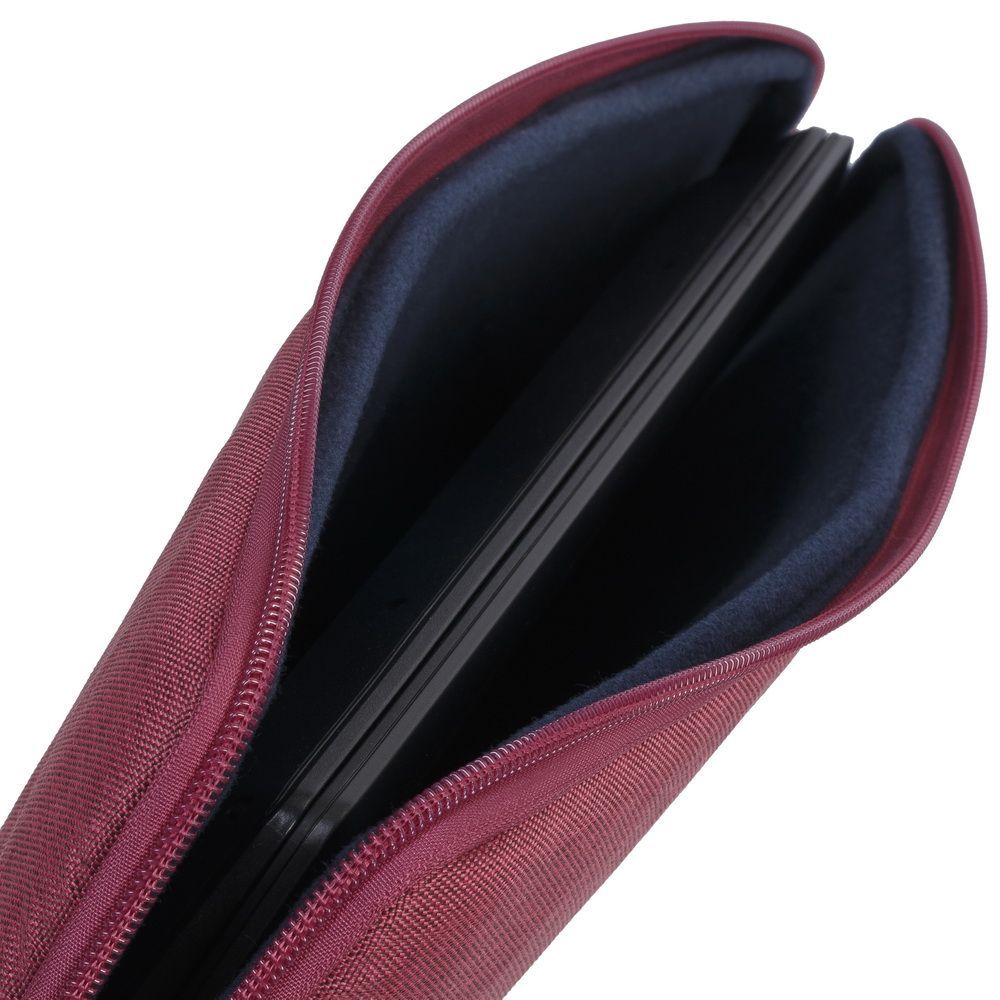 RivaCase 7704 Suzuka Laptop sleeve 13,3-14" Red RivaCase 7704 Suzuka Laptop sleeve 13,3-14" Red