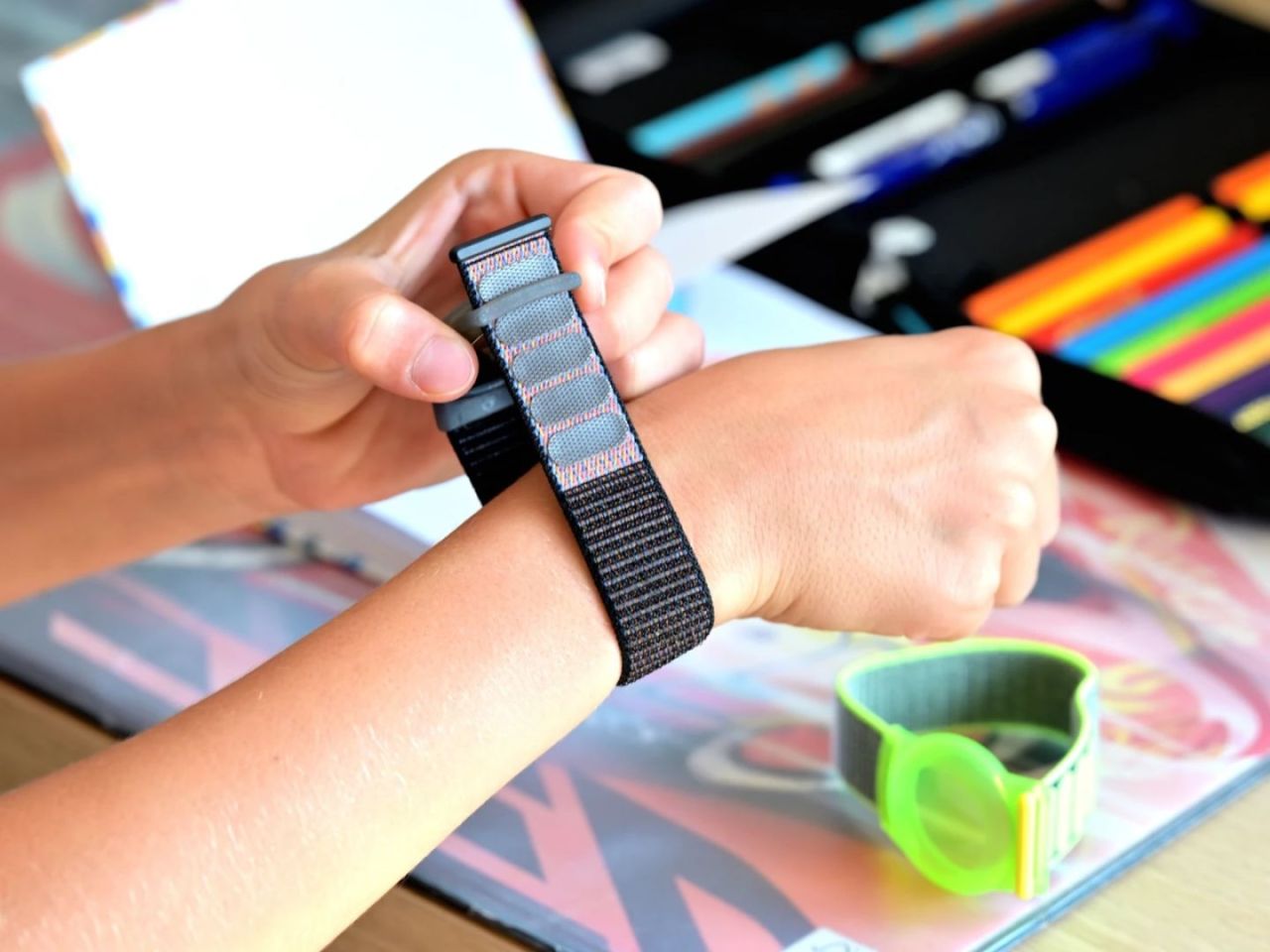 Mobile Origin AirTag Strap Black Mobile Origin AirTag Strap Black