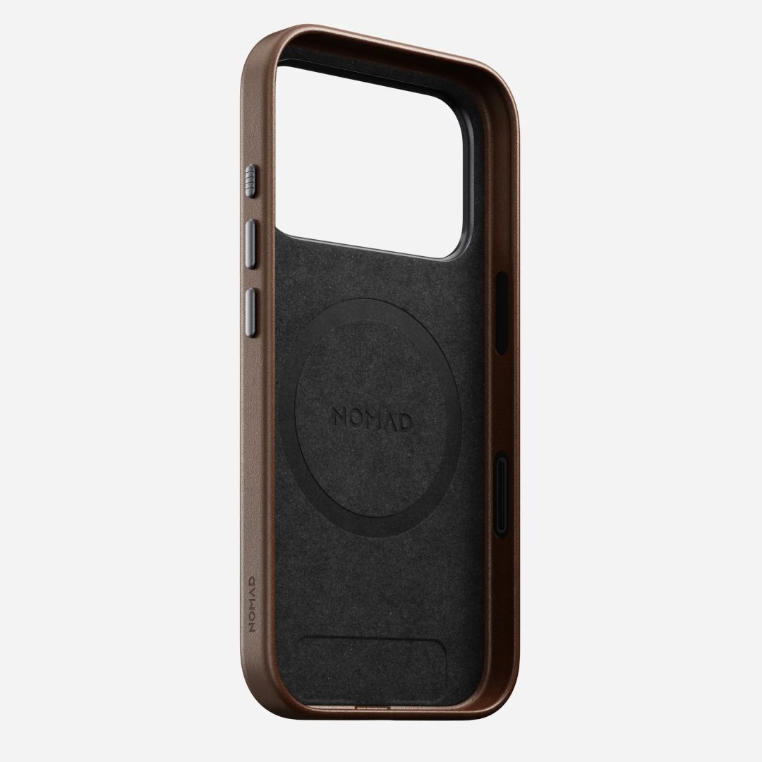 Nomad Traditional Leather Case for iPhone 17 Pro Brown