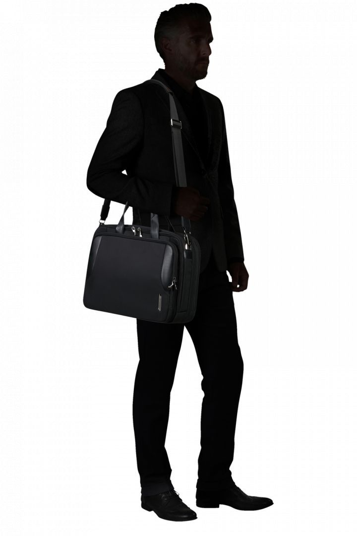 Samsonite XBR 2.0 Bailhandle 3C Expandable 15,6" Black Samsonite XBR 2.0 Bailhandle 3C Expandable 15,6" Black