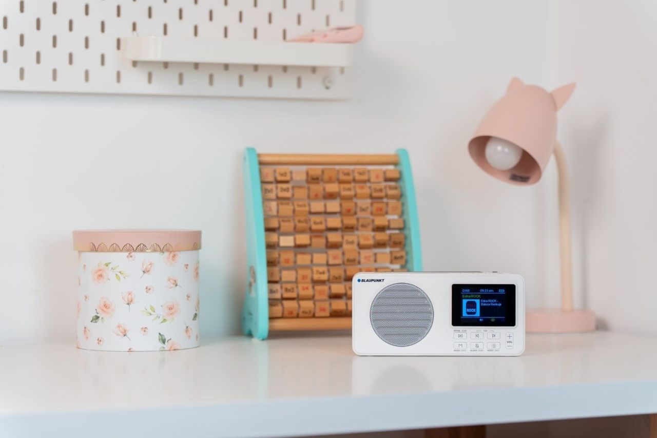 Blaupunkt DR6WH Portable Radio White