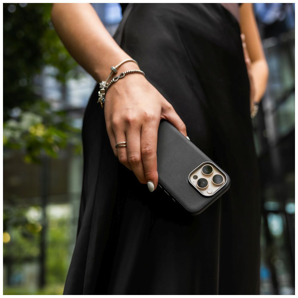 FIXED MagLeather telefontok Apple iPhone 17 Pro telefonhoz, fekete