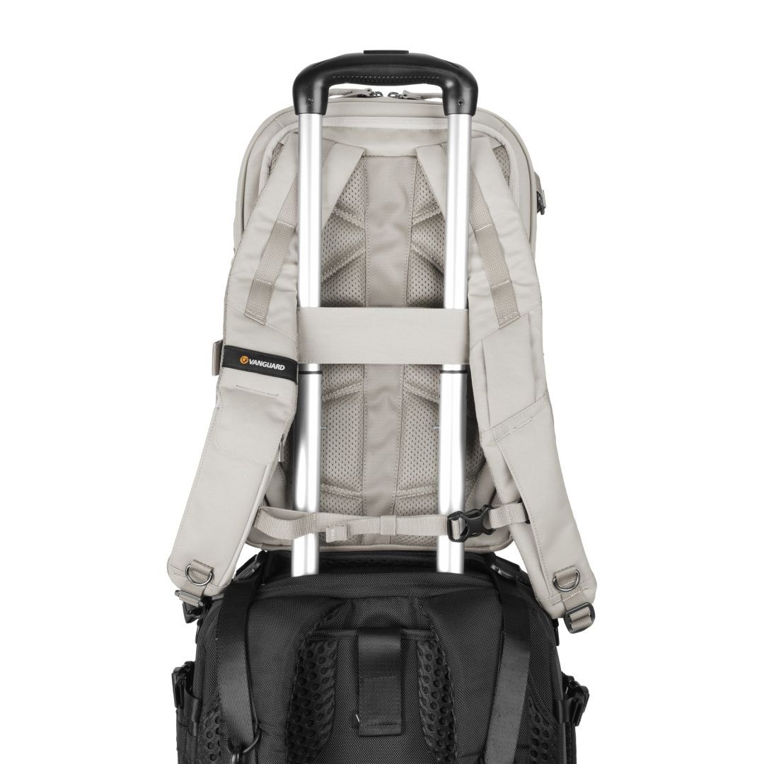 Vanguard VEO Metro 20-Liter Camera and Everyday Backpack Cream